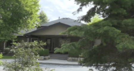 Enforcement of short-term rental rules questioned by frustrated Kelowa residents