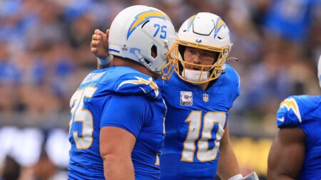 Chargers lineman torches Saints player over Justin Herbert takedown