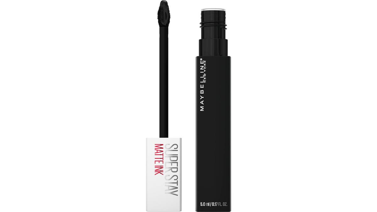 Get the perfect matte lipstick look.