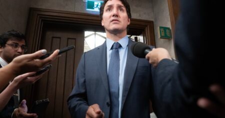 Trudeau repeats ceasefire call but doesn’t condemn Israel sending troops into Lebanon