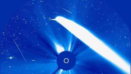 See Comet A3’s Rare ‘Anti-tail’ in Video From Space