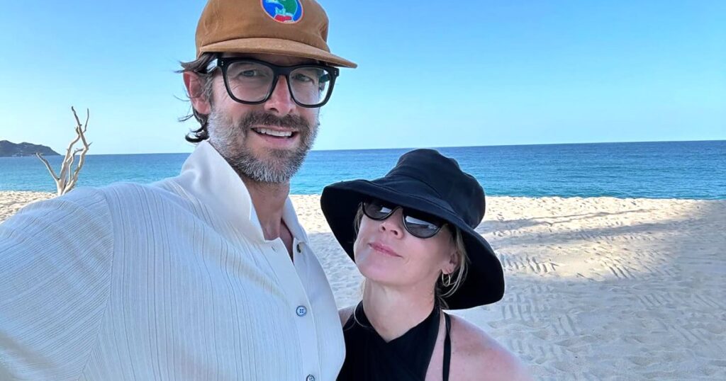 Jennie Garth Reveals She Suffered 2 Consecutive Miscarriages With Husband Dave Abrams