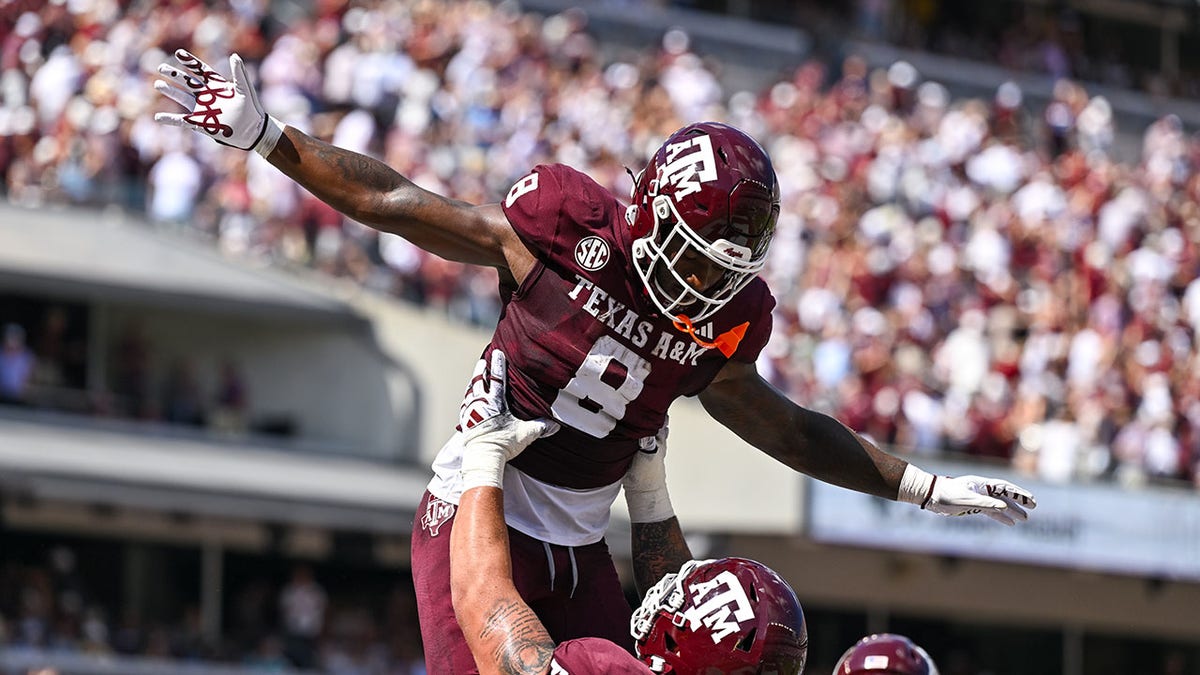Texas A&M Aggies celebrate