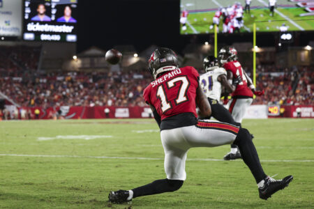 Buccaneers’ WR Sterling Shepard Exits Game With Hamstring Injury
