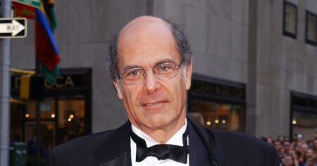 Alan Rachins, ‘L.A. Law’ and ‘Dharma & Greg’ Actor, Dead at 82