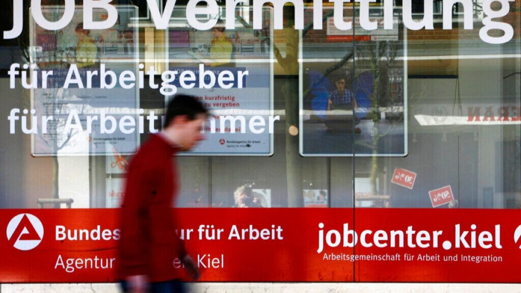 Germany's job market reliant on thousands of migrants, experts say