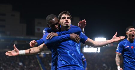 Chelsea 1-1 Arsenal – Pedro Neto grabs point as visitors lose ground on Liverpool in Premier League title race