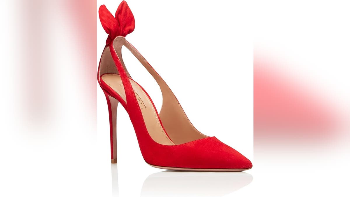 These red pumps make a statement.