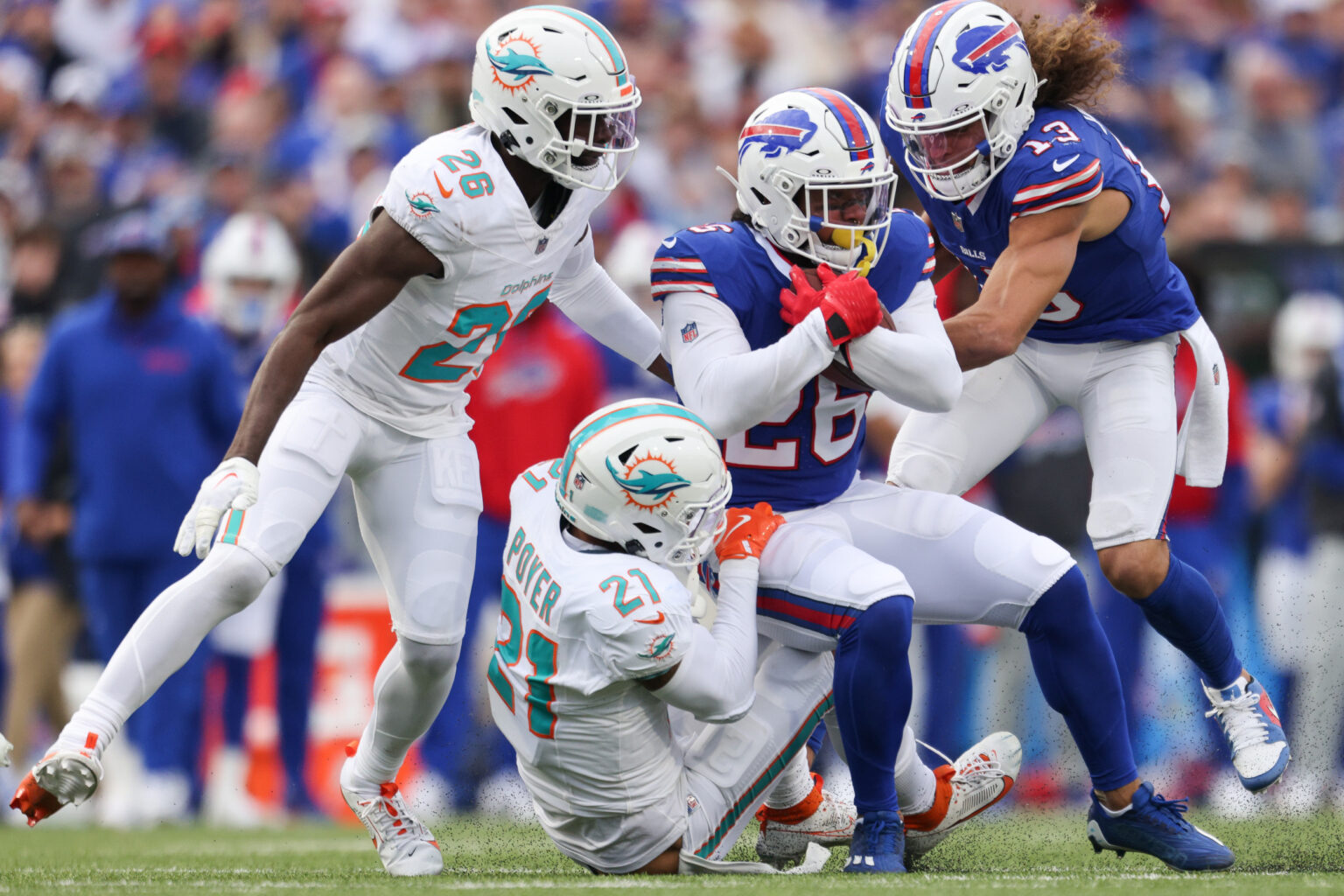 Dolphins Star Cornerback Kendall Fuller Ruled Out of Game With Concussion