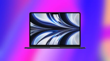 An Upgraded 16GB Apple M2 13-Inch MacBook Air Is Just $749 With This Early Black Friday Deal