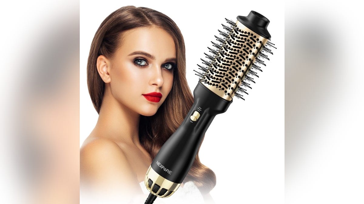 Style your hair in a variety of ways with this blow-dryer brush.