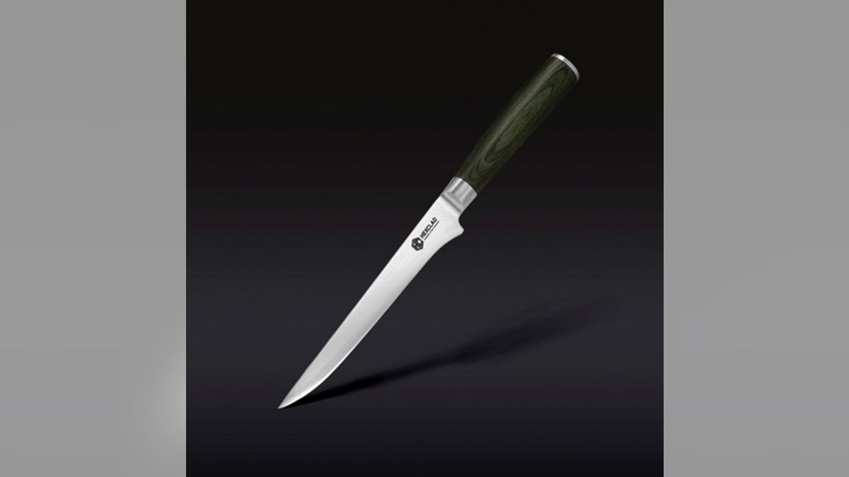 A razor-sharp knife perfect for slicing meat, fish and more.
