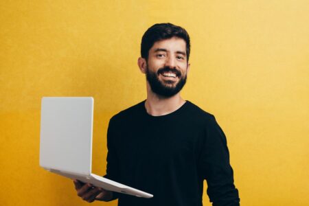 ChatGPT Prompts To Write LinkedIn Posts That Get 100 Likes Every Time