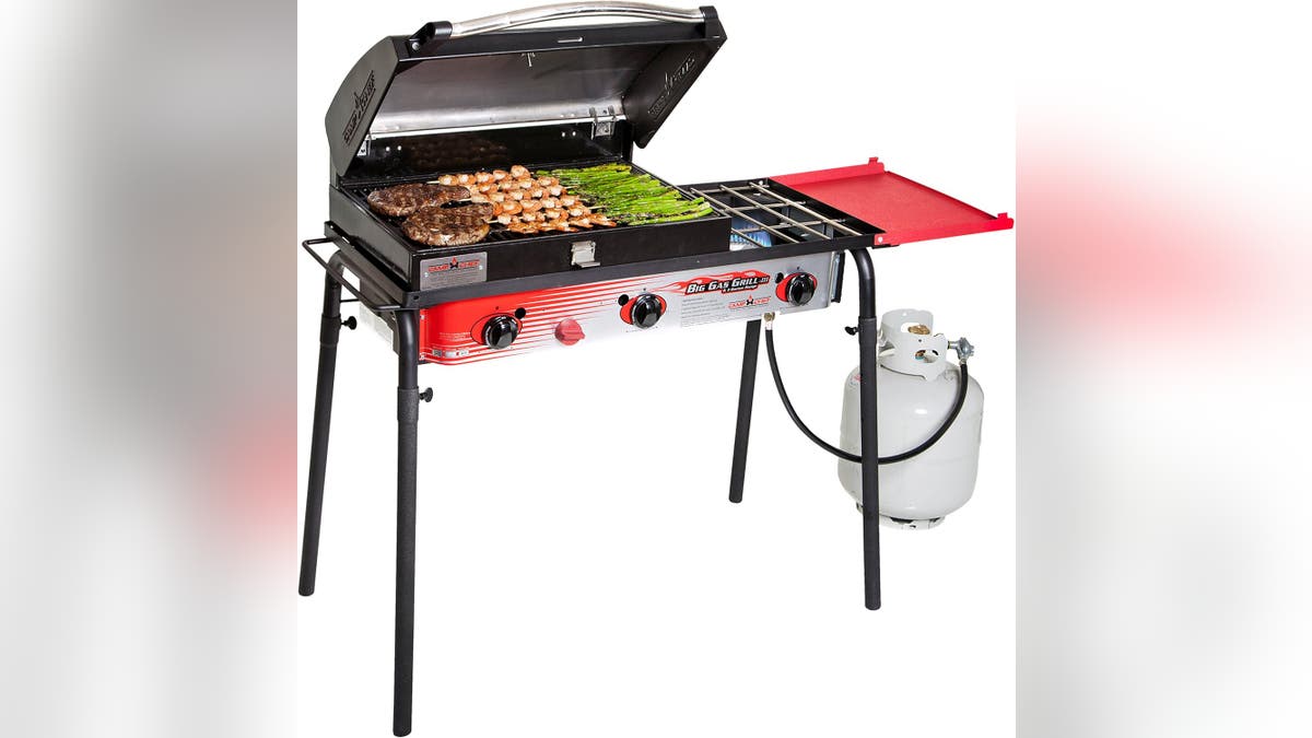 The ideal grill for camping and cooking at home.