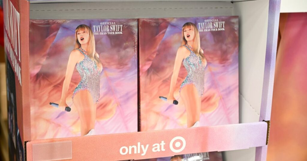 Taylor Swift’s ‘Eras Tour Book’ Sells Over 800,000 Copies Over Thanksgiving Weekend