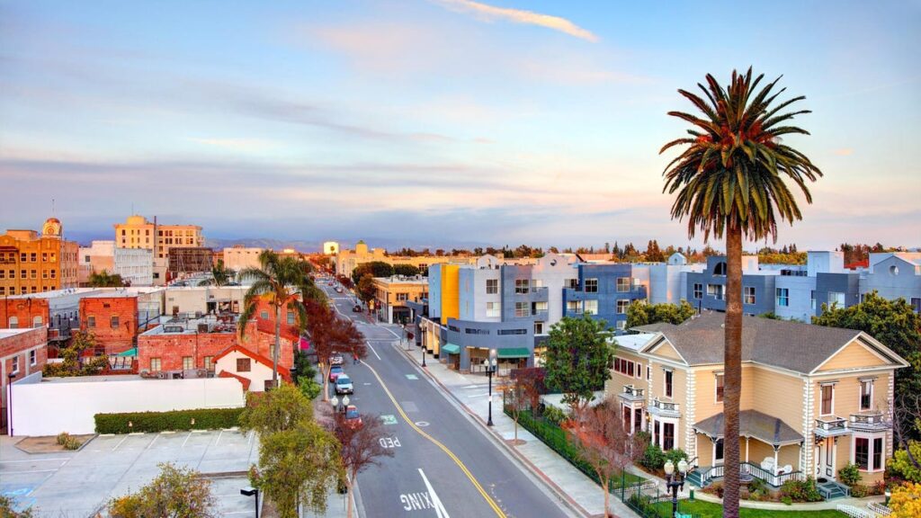 Best Internet Providers in Santa Ana, California