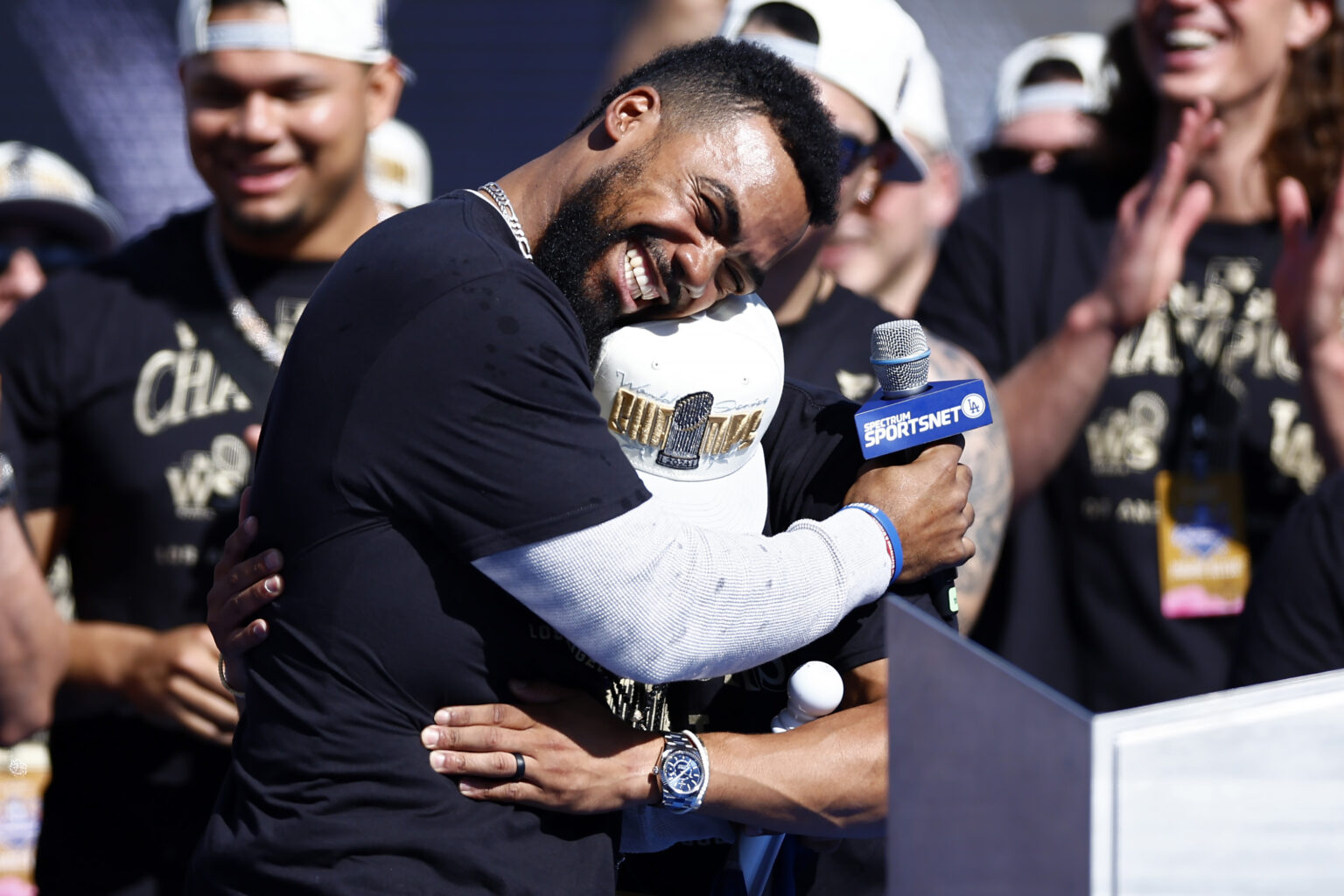 Dodgers Predicted To Sign Teoscar Hernández After Juan Soto Whiff