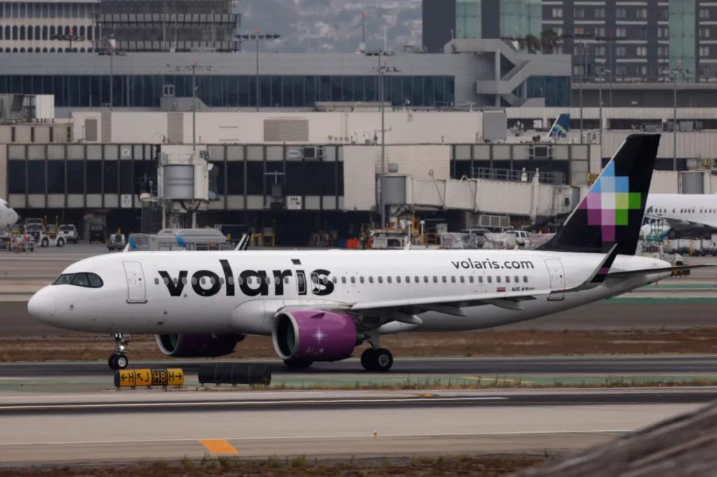 Passenger tries to hijack Mexican flight, steer it to the US after fighting flight attendant, storming cockpit, airline says