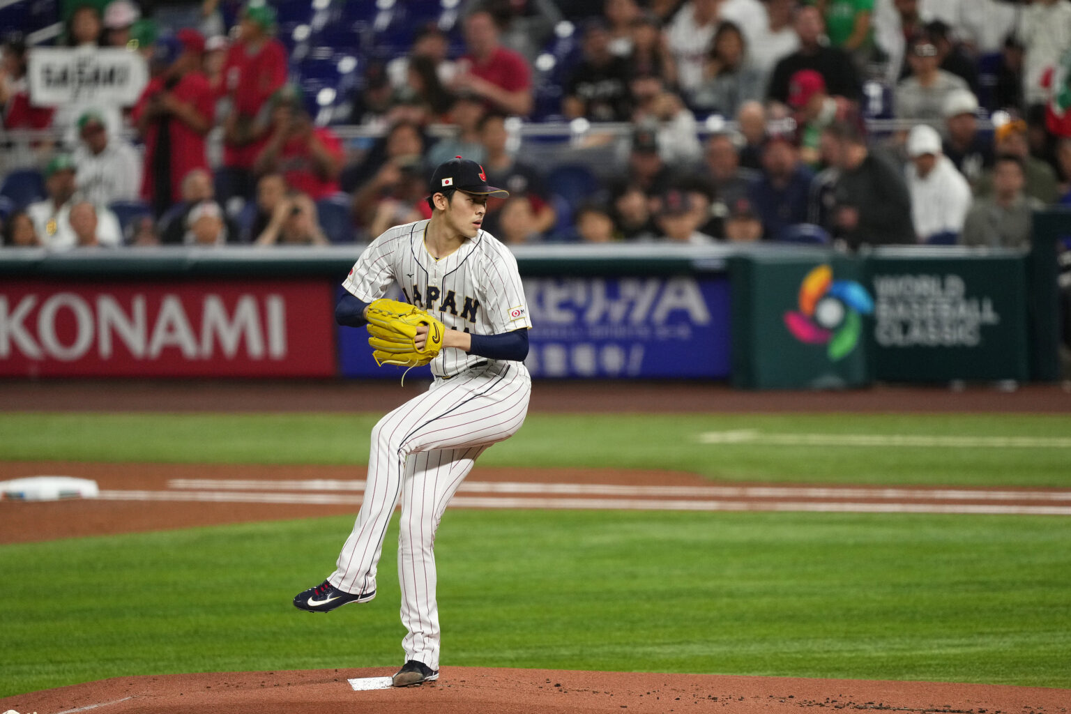 Yankees, Dodgers, Mets Begin Pursuit of Roki Sasaki