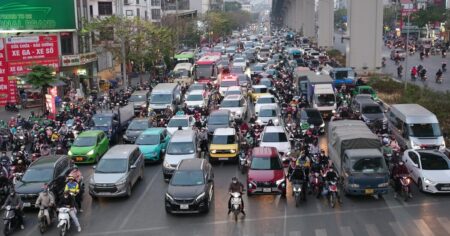 Vietnam’s Drivers, Facing Steep Fines, Are Minding the Rules of the Road