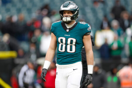 Eagles’ Dallas Goedert in Danger of Missing NFL Championship
