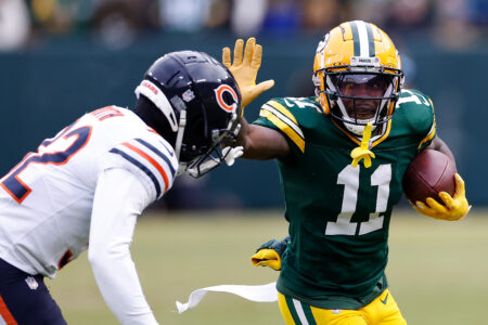 Packers’ Jayden Reed Questionable to Return With Shoulder Injury