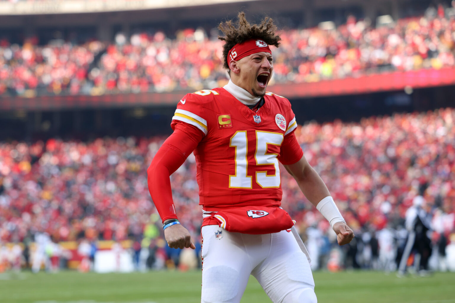 Baron Corbin Calls Out NFL Fans