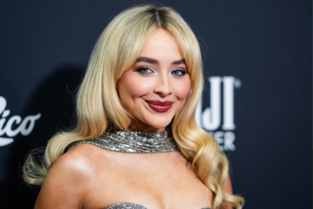 Has Gen Z Cancelled Blusher in New Make-Up Trend? Experts Weigh In