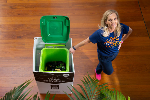 Port Phillip Mayor Louise Crawford with a vape collection bin.