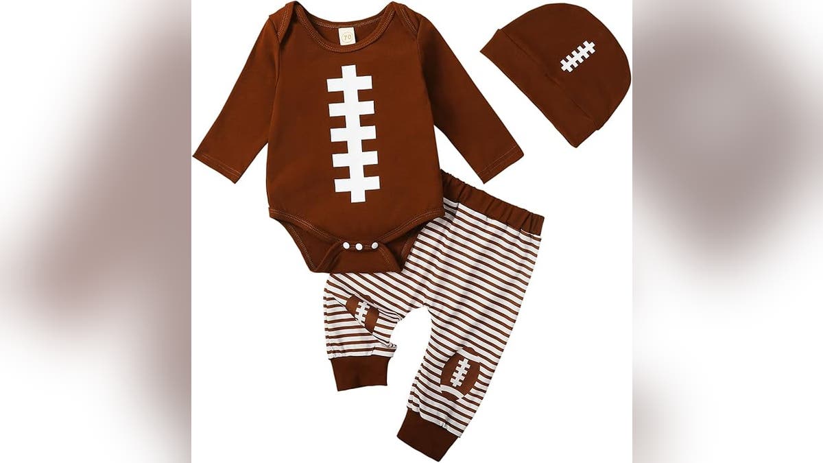 Turn your baby into an adorable football with this onesie set.