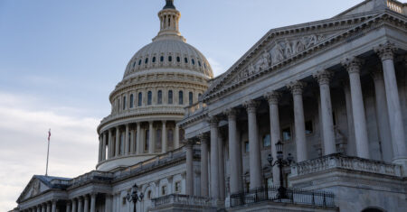 Live Updates: Congress to Grill Big-City Mayors on Migrant Policies