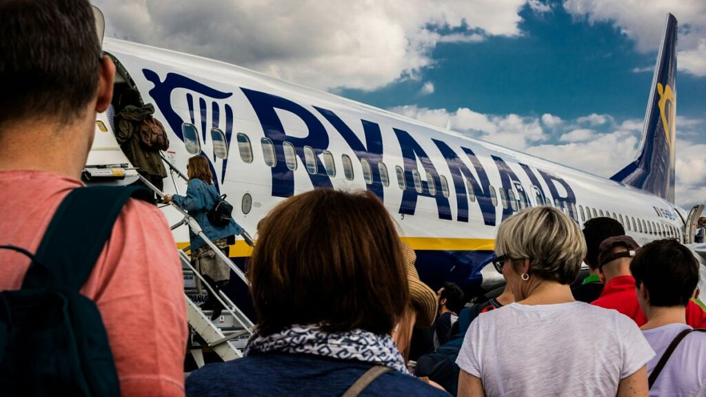 Ryanair will soon allow passengers to bring a bigger free cabin bag