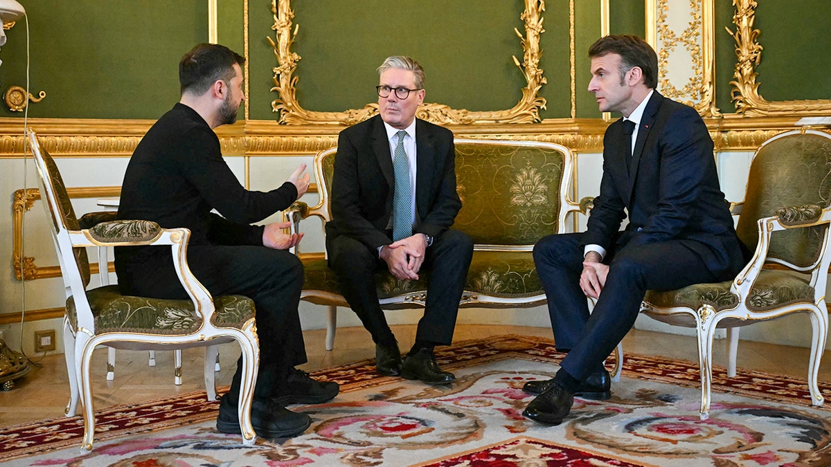 Ukraine's President Volodymyr Zelenskiy, Britain's Prime Minister Keir Starmer and France's President Emmanuel Macron meet in London, March 2, 2025.