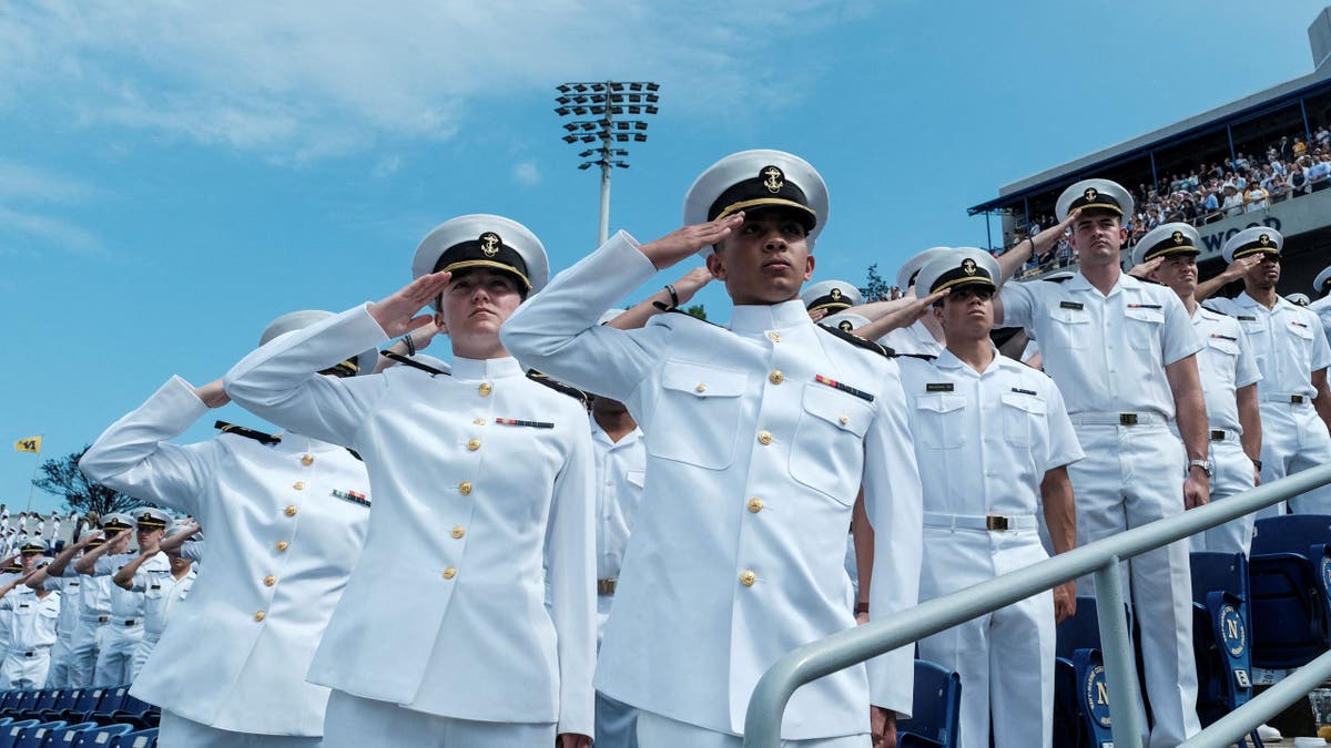 saluting midshipmen