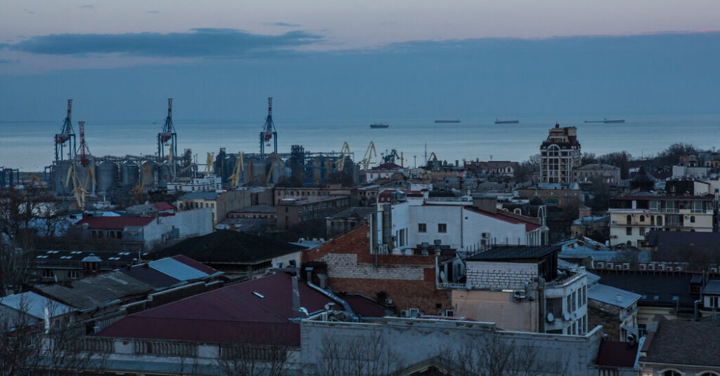 White House Says Russia and Ukraine Agree to Stop Fighting in Black Sea