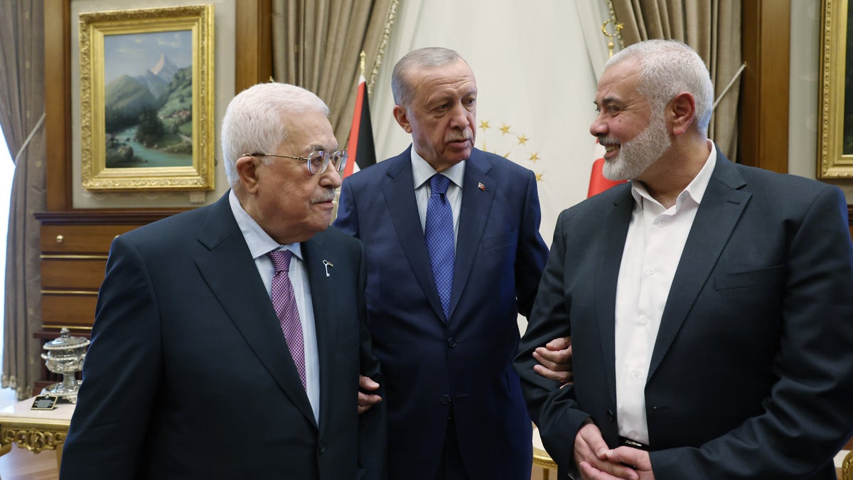 Erdogan meets with Palestinian leaders