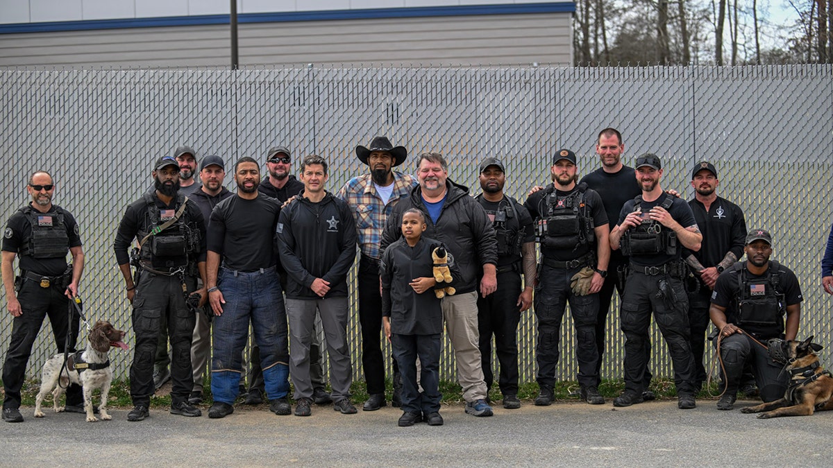 DJ Daniel with Secret Service canine unit
