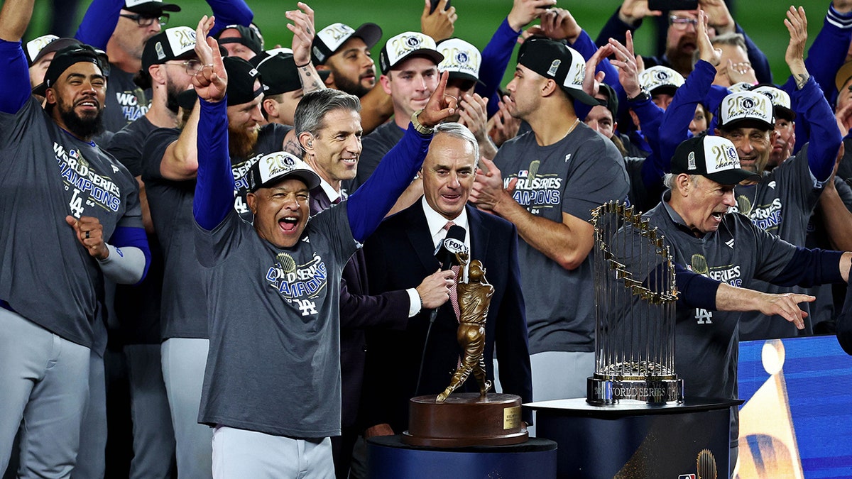 Dodgers celebrate WS