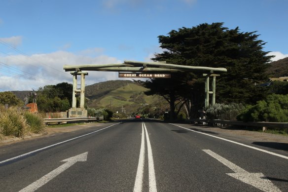 Residents of the Great Ocean Road have raised concerns about increasing traffic volumes. 