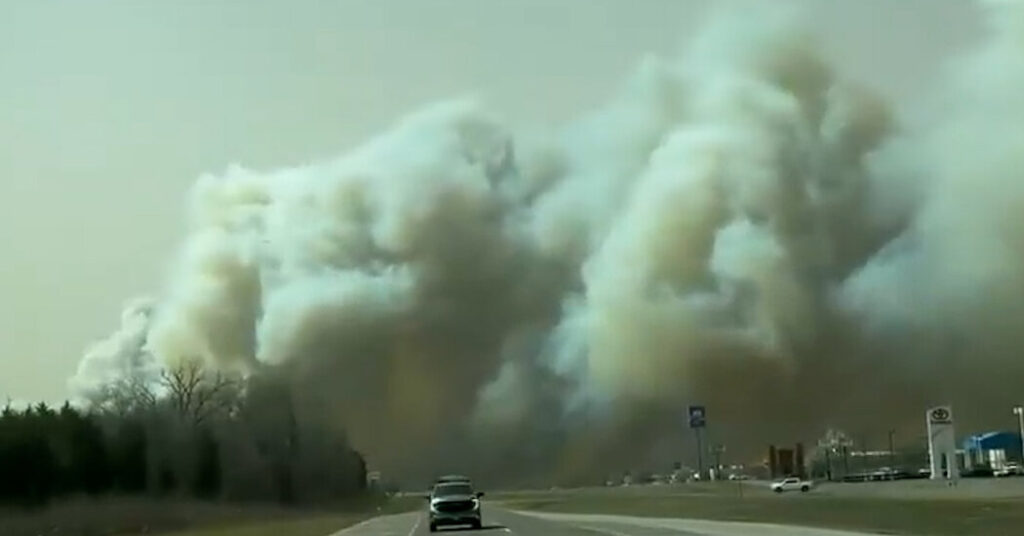Wildfires Quickly Spread Across Texas and Oklahoma