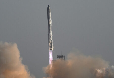 Elon Musk’s SpaceX Launch Failure Sparks Numerous Airport Delays