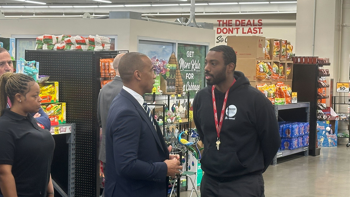 Scott Turner in philly