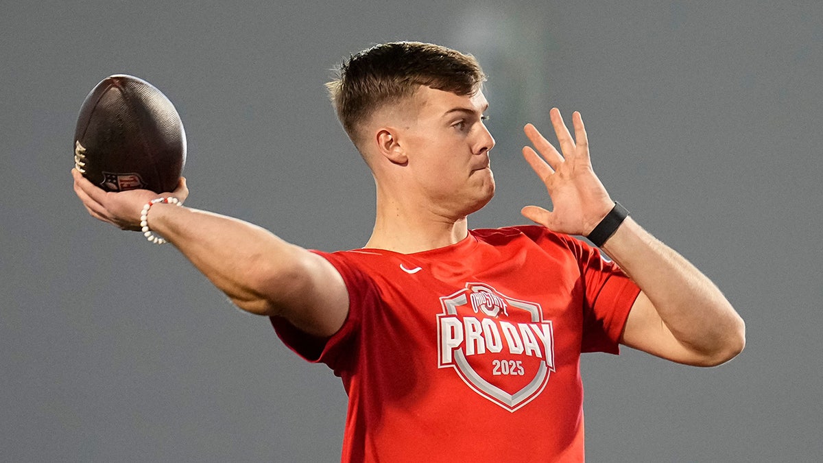 Will Howard throws