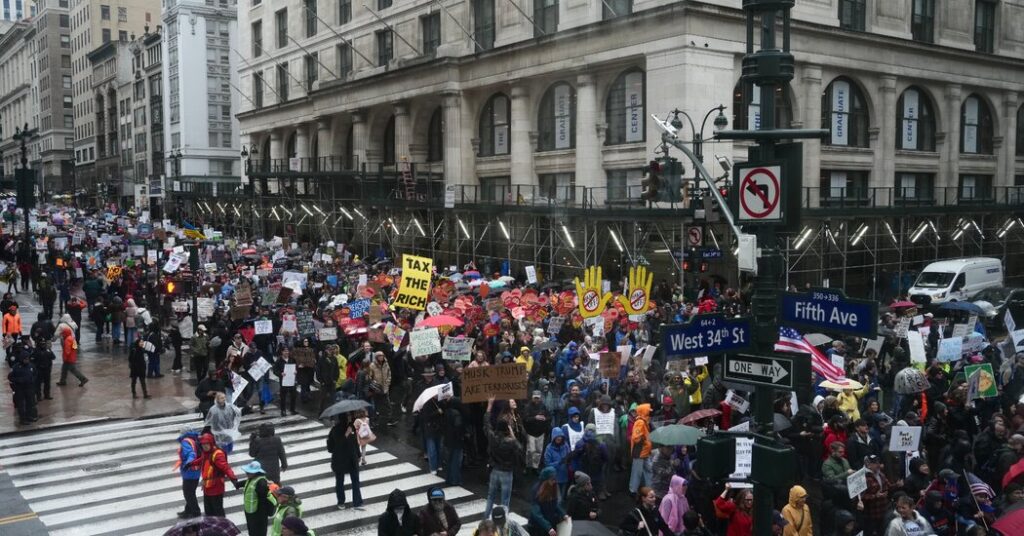 Anti-Trump Protests Get Underway Across the Country