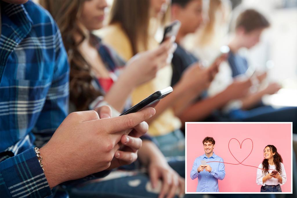 How often should you text when you start dating? ‘We’re addicted to the blue bubbles,’ experts warn