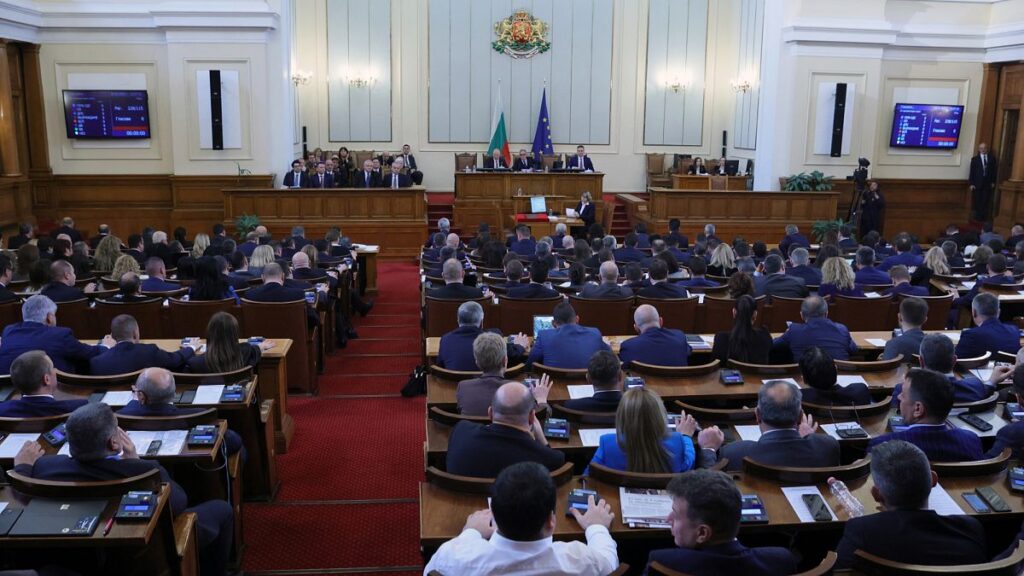 Bulgaria's government survives parliamentary no-confidence vote