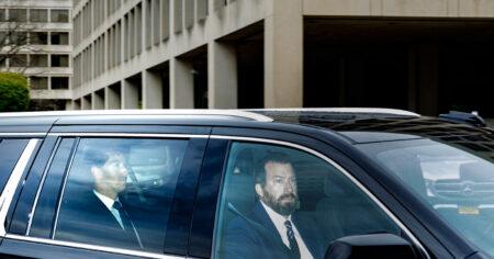 At Trial, Mark Zuckerberg Avoids Explaining Takeovers of Instagram and WhatsApp