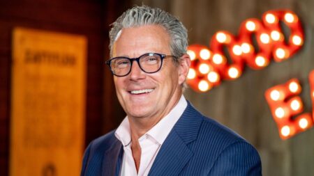 Founders Of Fried Chicken Chain Zaxby’s Are New Billionaires