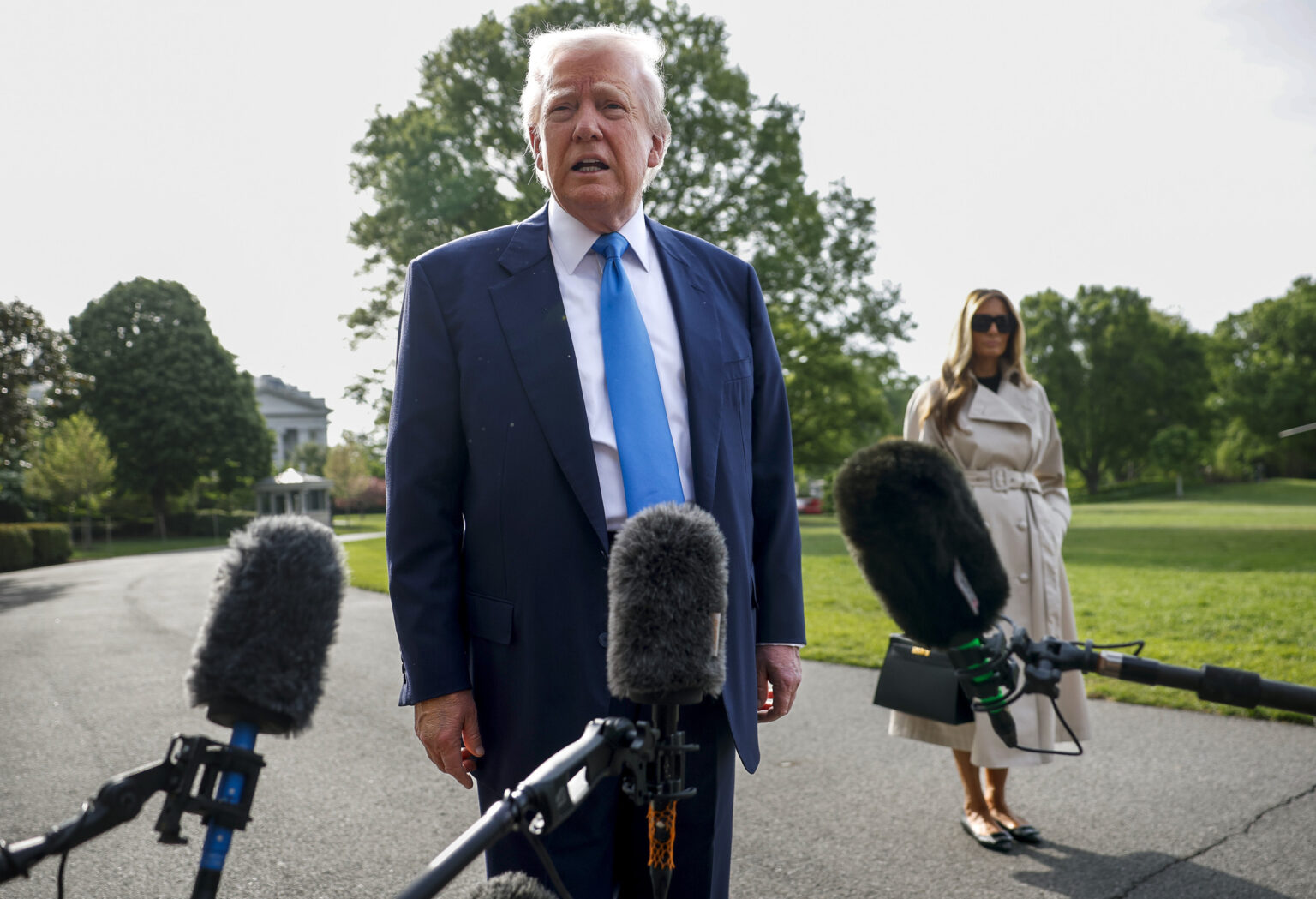 Trump’s ‘Vladimir, STOP!’ Plea Sparks Avalanche of Jokes, Memes
