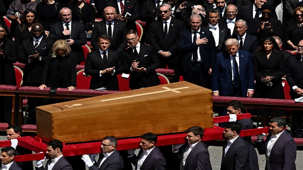 PHOTO GALLERY: Pope Francis' Funeral